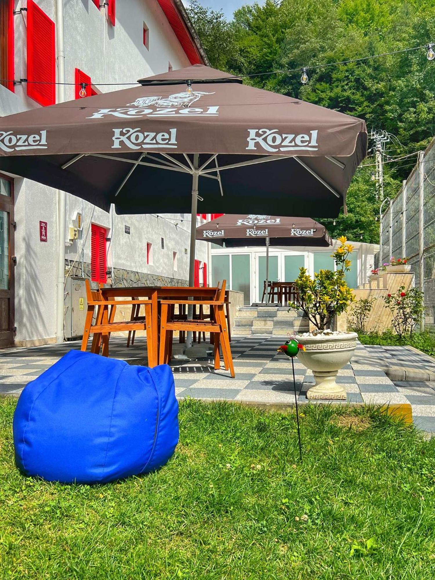 Hotel Galma Moroeni Exterior photo